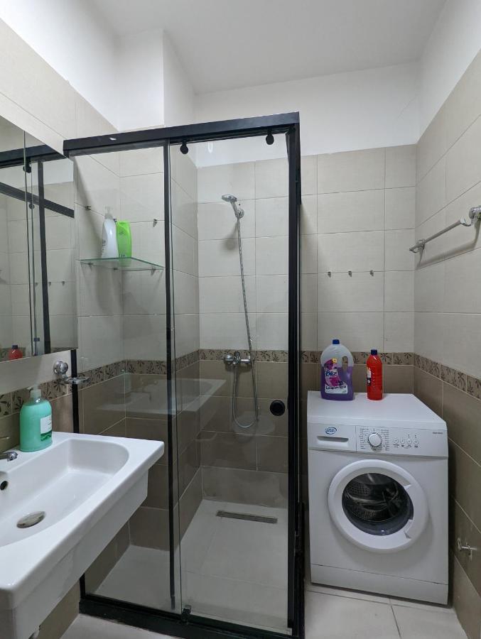 Spiranca Downtown Comfort Apartment Tirana Exterior photo